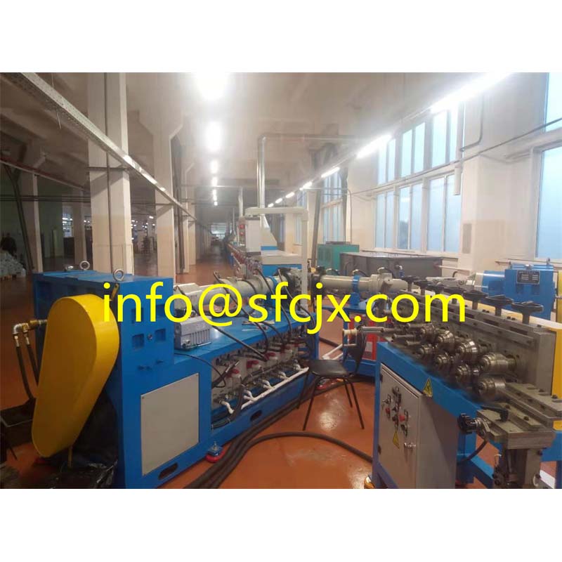Automobile wiper production equipment 3